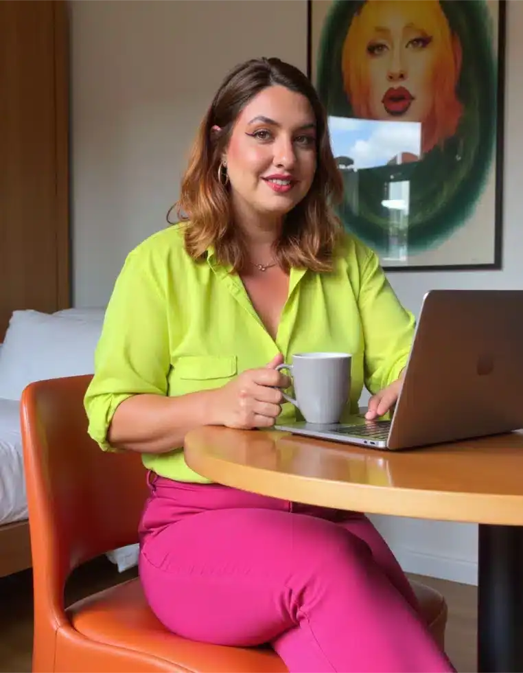 freepik_paollazanirattia_confident_woman_with_light_brown_13304